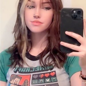 Meet your Posher, Kayla